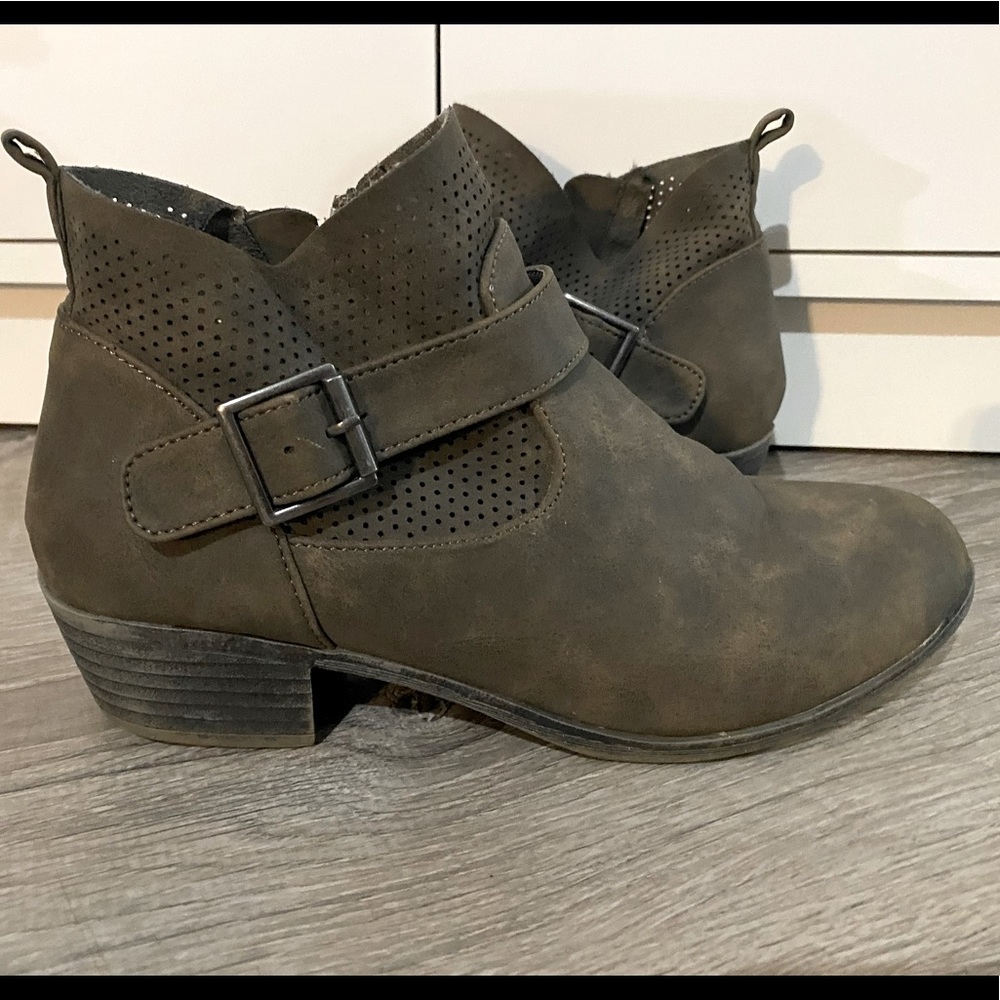 Booties by NO Parking size 6